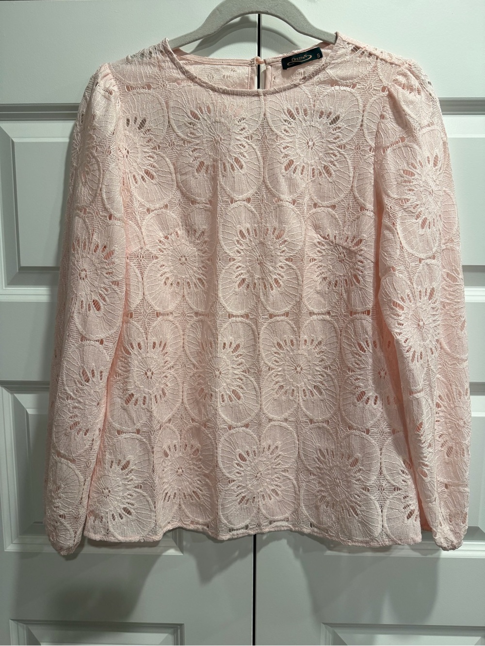 Ofeefan Women's Pink Lace Long-Sleeve Top